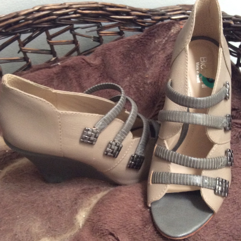Biondini two tone leather wedges